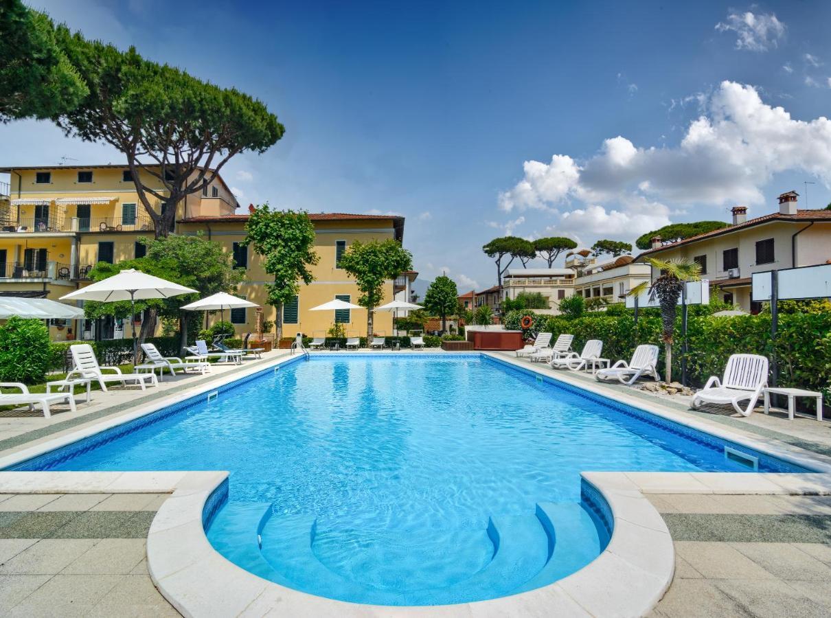 Hotel Apuana Marina di Pietrasanta Luaran gambar