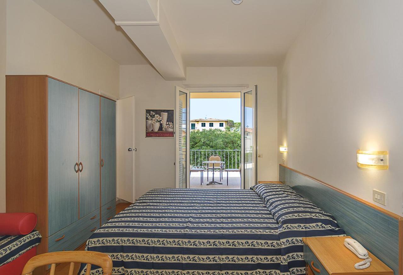 Hotel Apuana Marina di Pietrasanta Luaran gambar