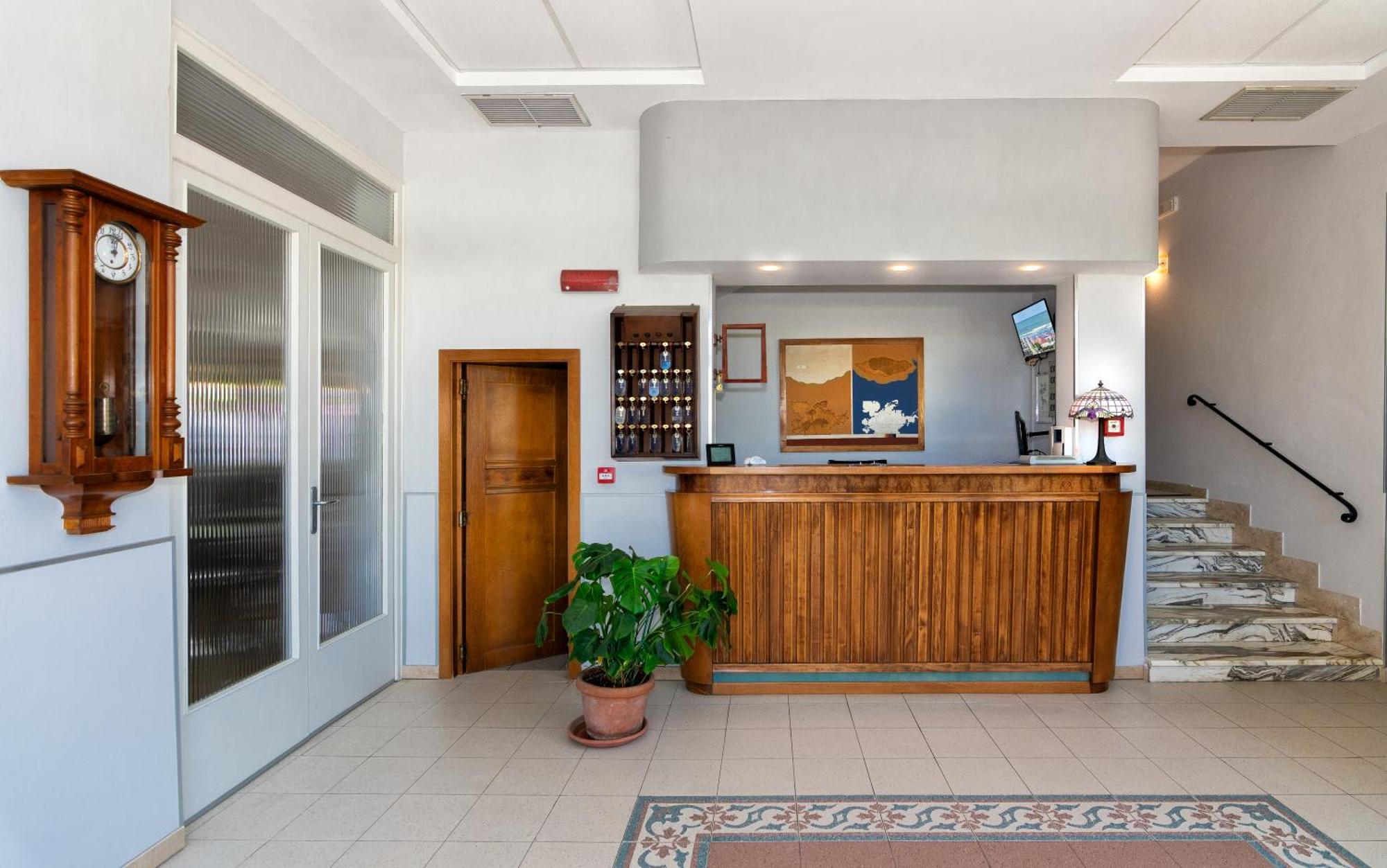 Hotel Apuana Marina di Pietrasanta Luaran gambar