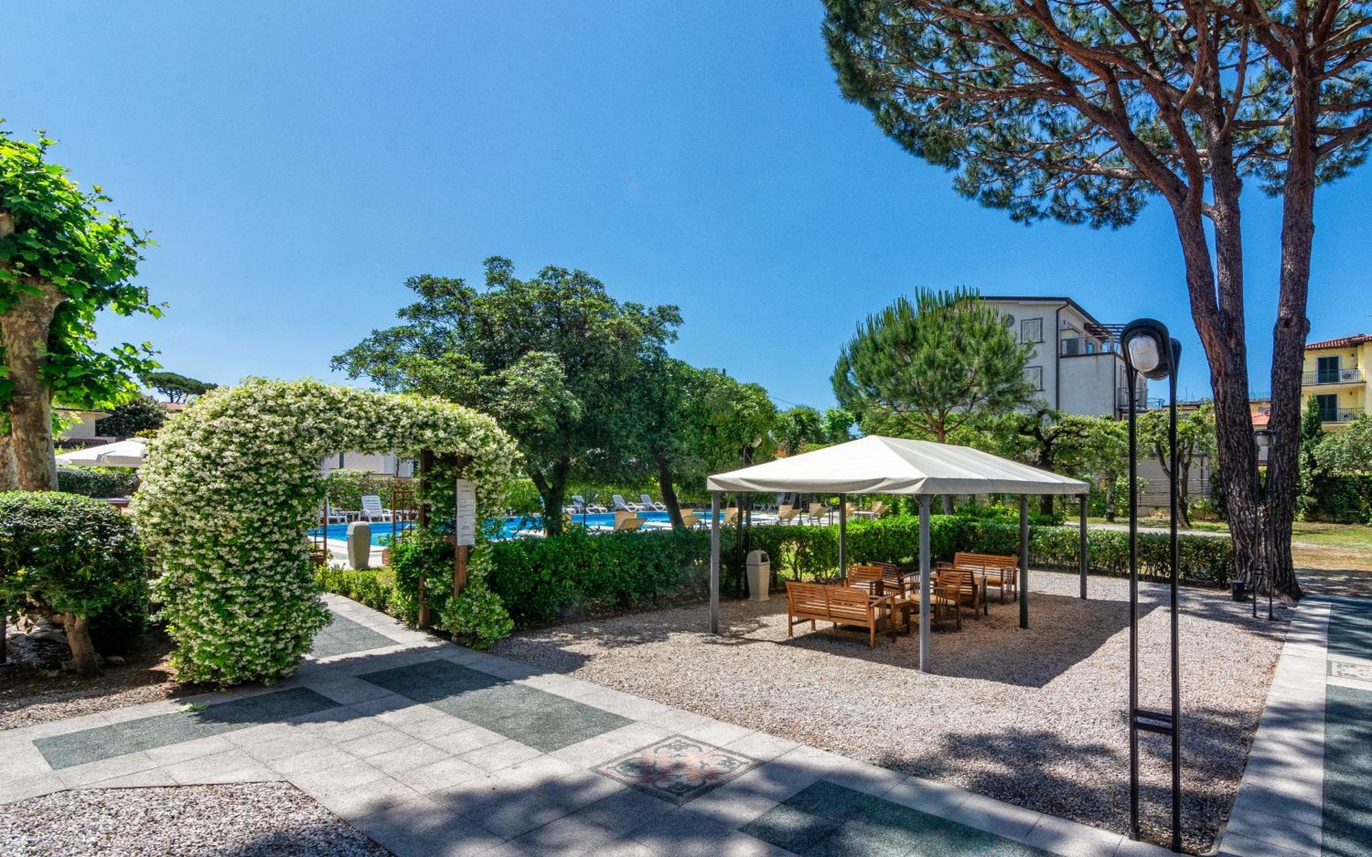 Hotel Apuana Marina di Pietrasanta Luaran gambar