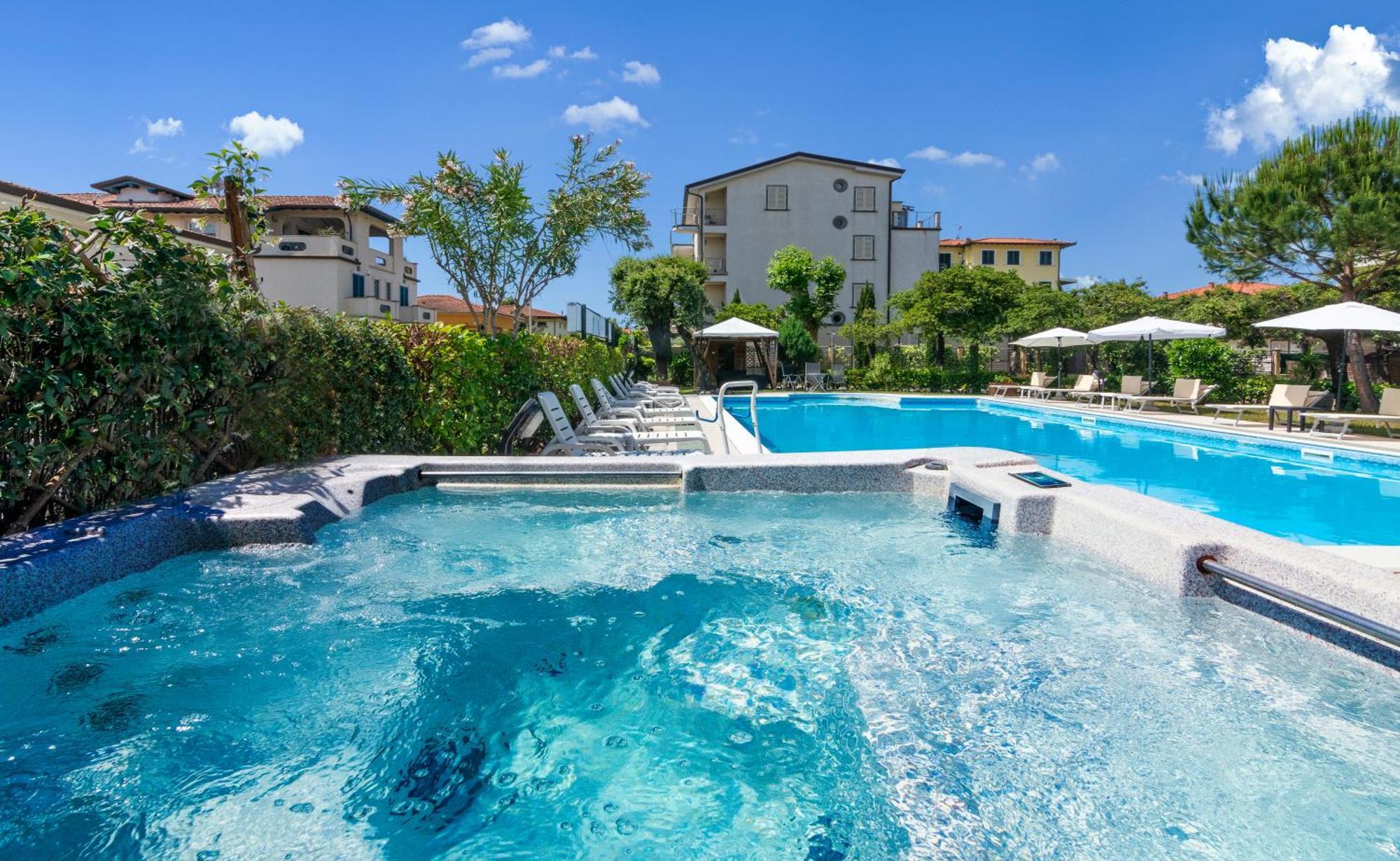Hotel Apuana Marina di Pietrasanta Luaran gambar
