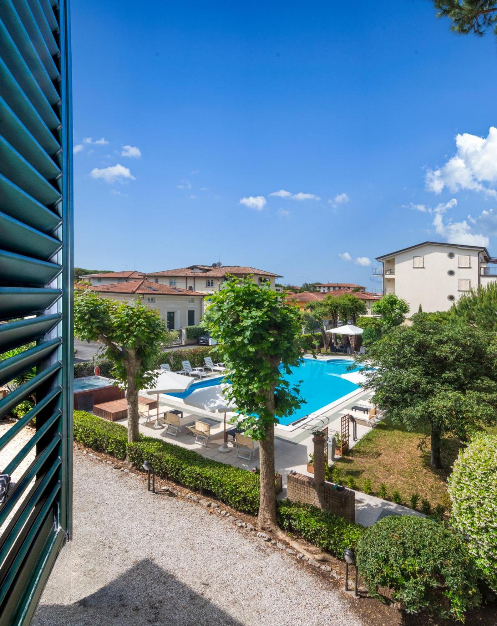 Hotel Apuana Marina di Pietrasanta Luaran gambar