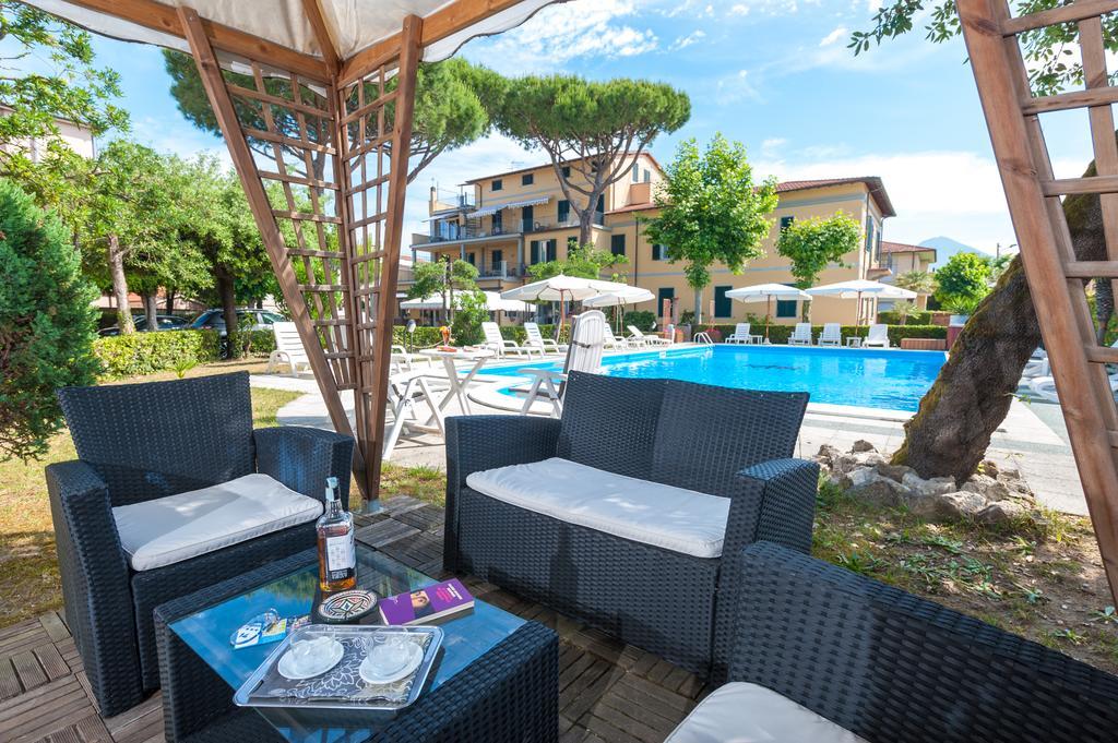 Hotel Apuana Marina di Pietrasanta Luaran gambar
