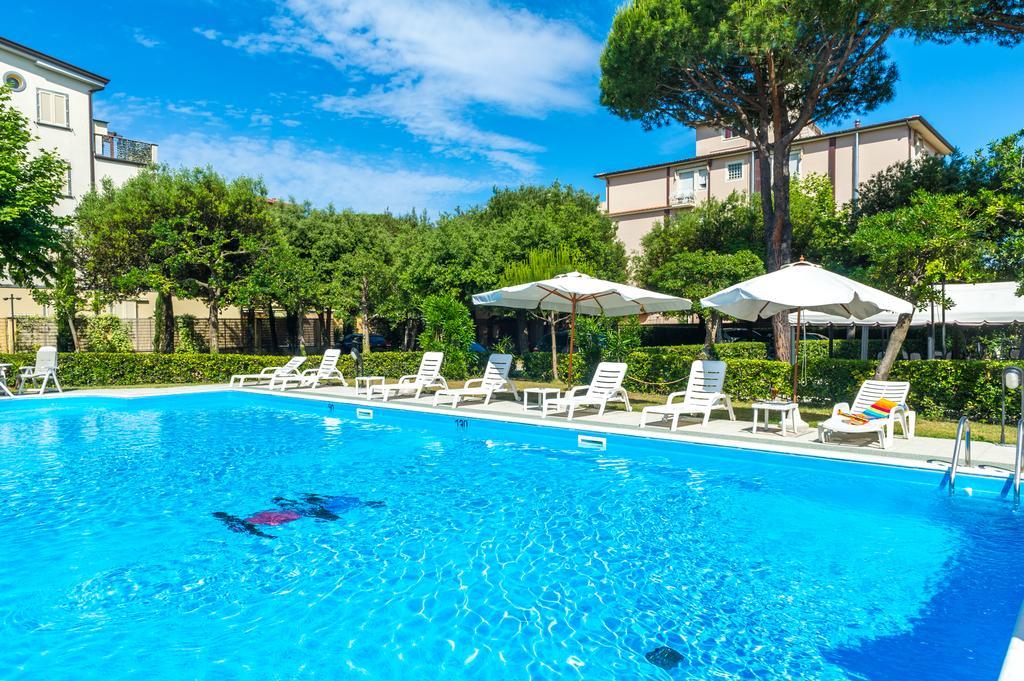 Hotel Apuana Marina di Pietrasanta Luaran gambar